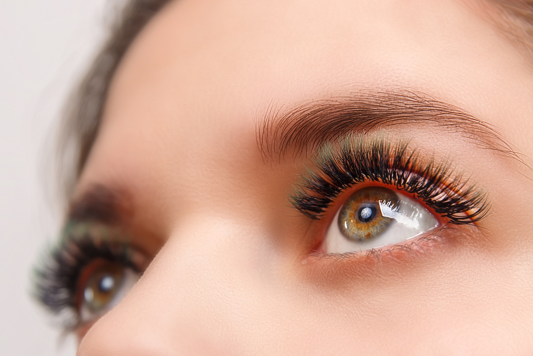 Lash Lift vs Extensiile de gene, care este potrivit pentru tine